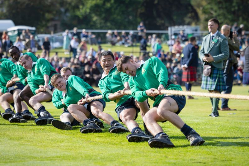 Tug of war at the Braemar Gathering