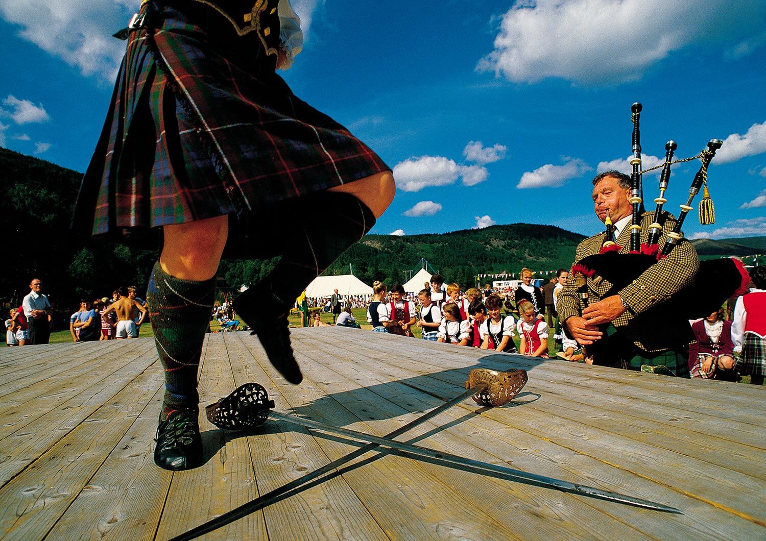 scottish-highland-games-events-everything-you-need-to-know-about-the-highland-games-corrour